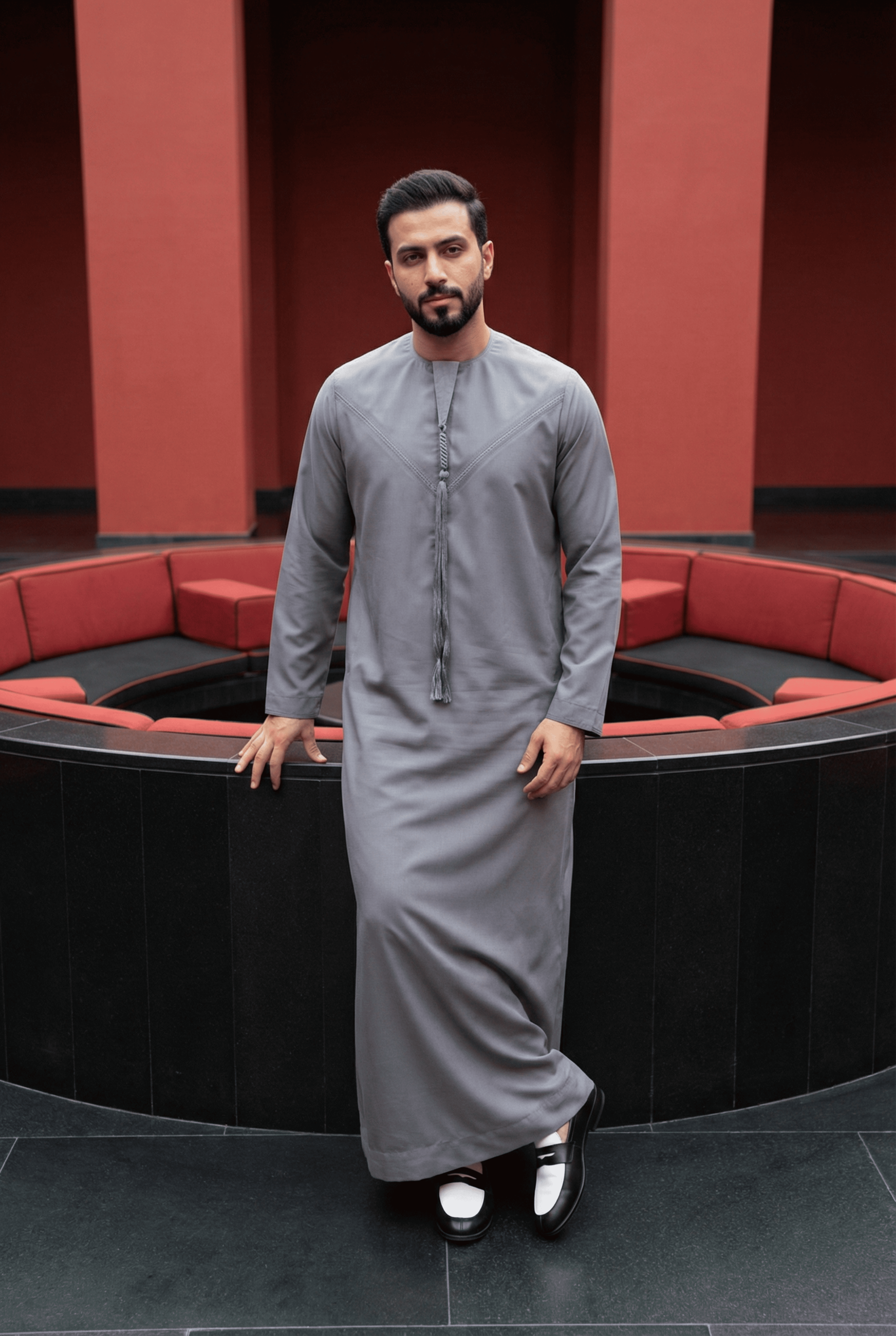 Emirati Graphite Grey Thobe PO06