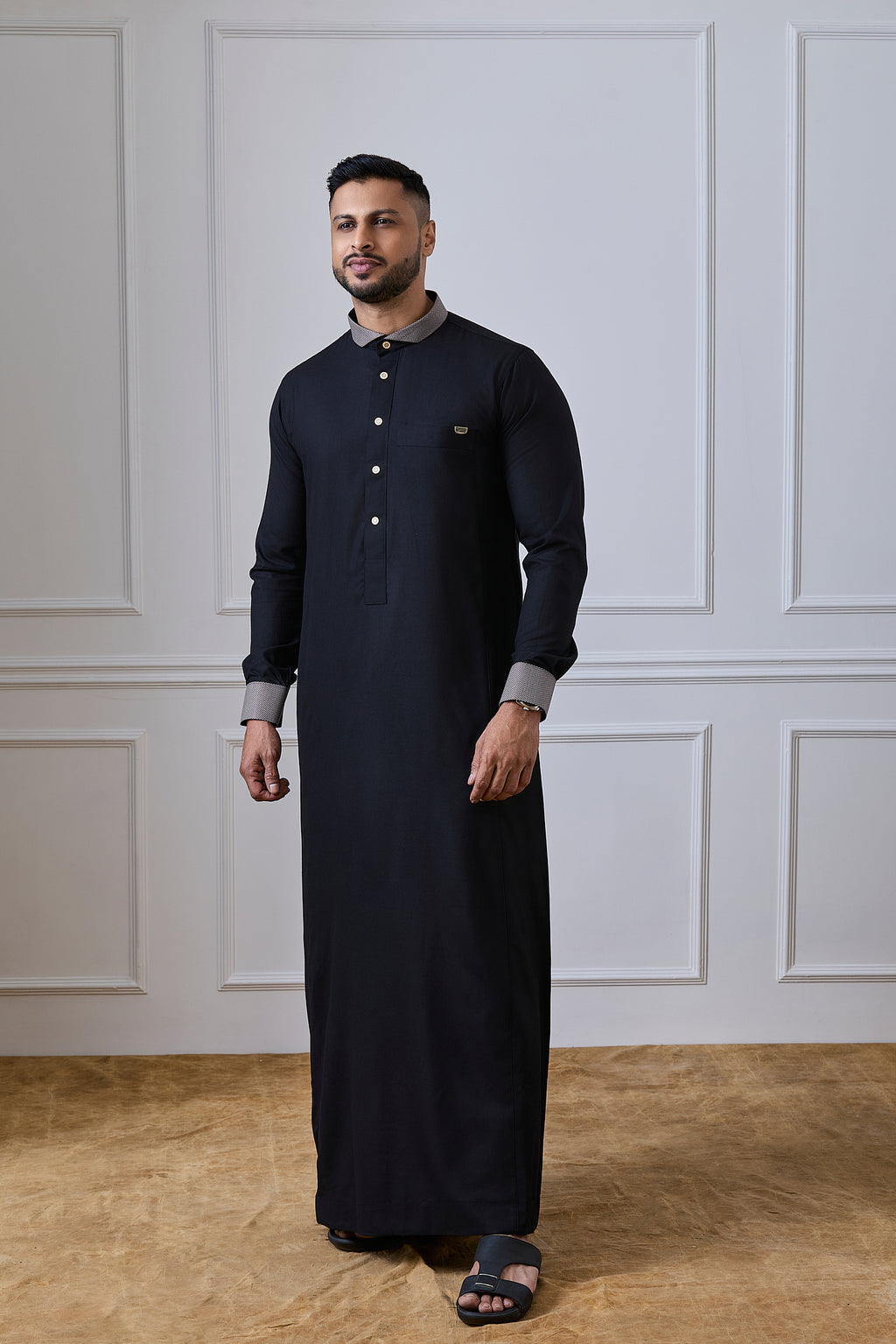 Black Mandarin Collar Thobe | AN 2455
