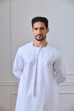 White Pleated Emirati Thobe | AN 2298