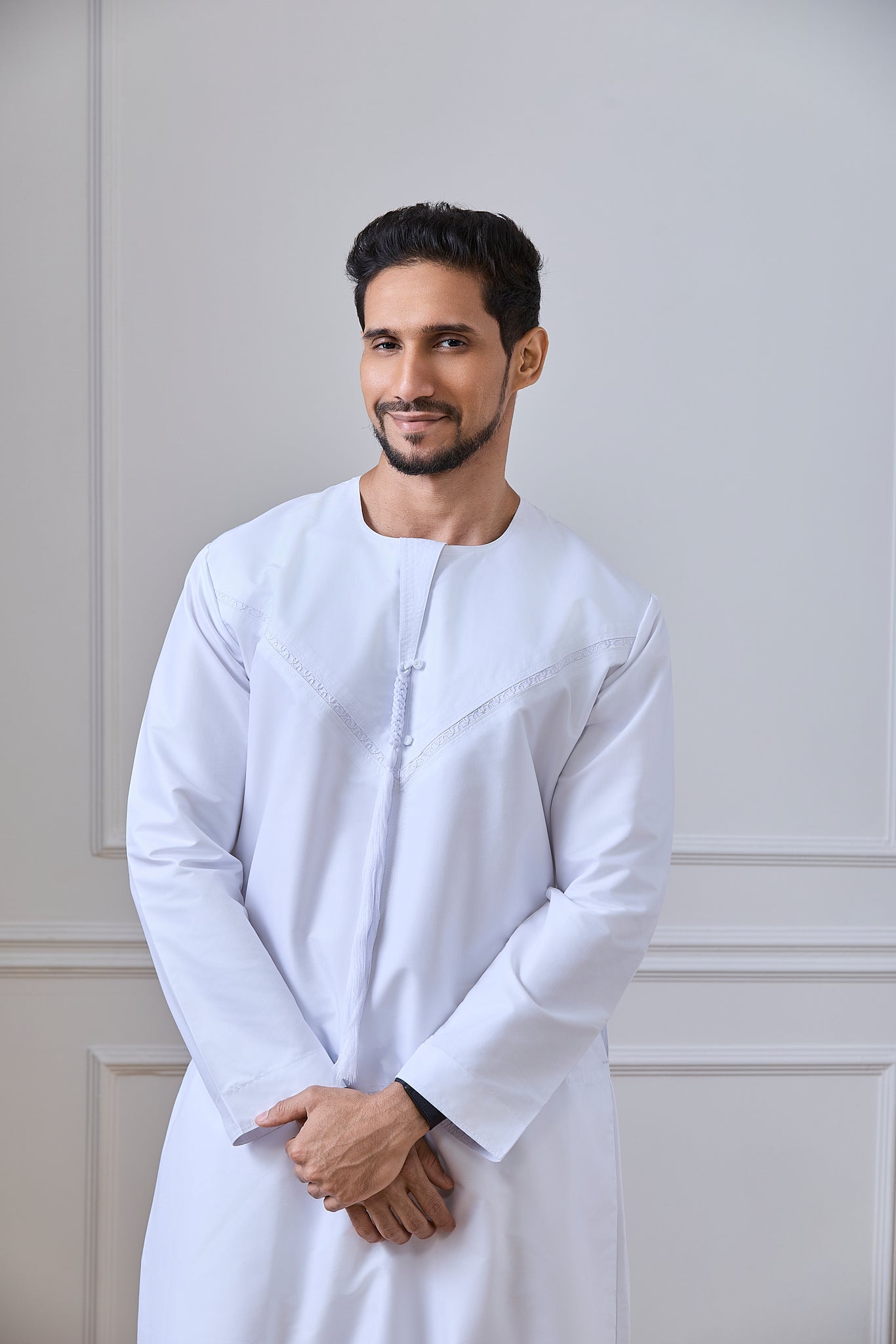 White Pleated Emirati Thobe | AN 2298