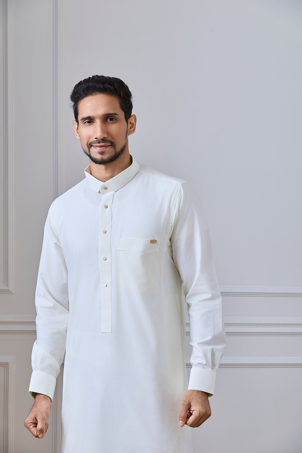 Cream Tuxedo Thobe | AN 1537