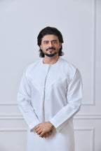 White Pleated Emirati Thobe | AN 1939