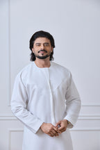 White Pleated Emirati Thobe | AN 1939