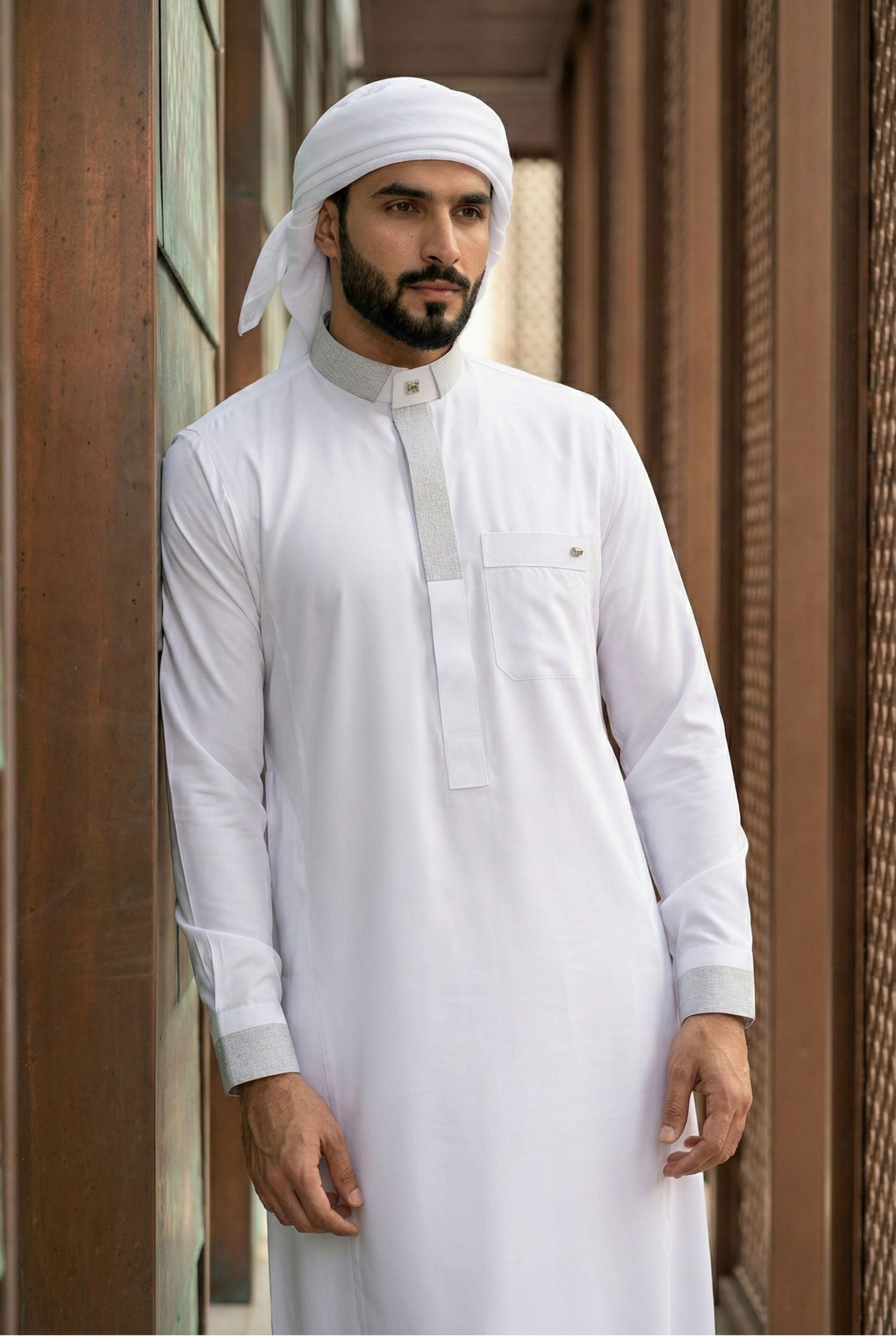 Platinum White Thobe SC01
