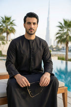 Emirati Black Pleated Thobe PO04