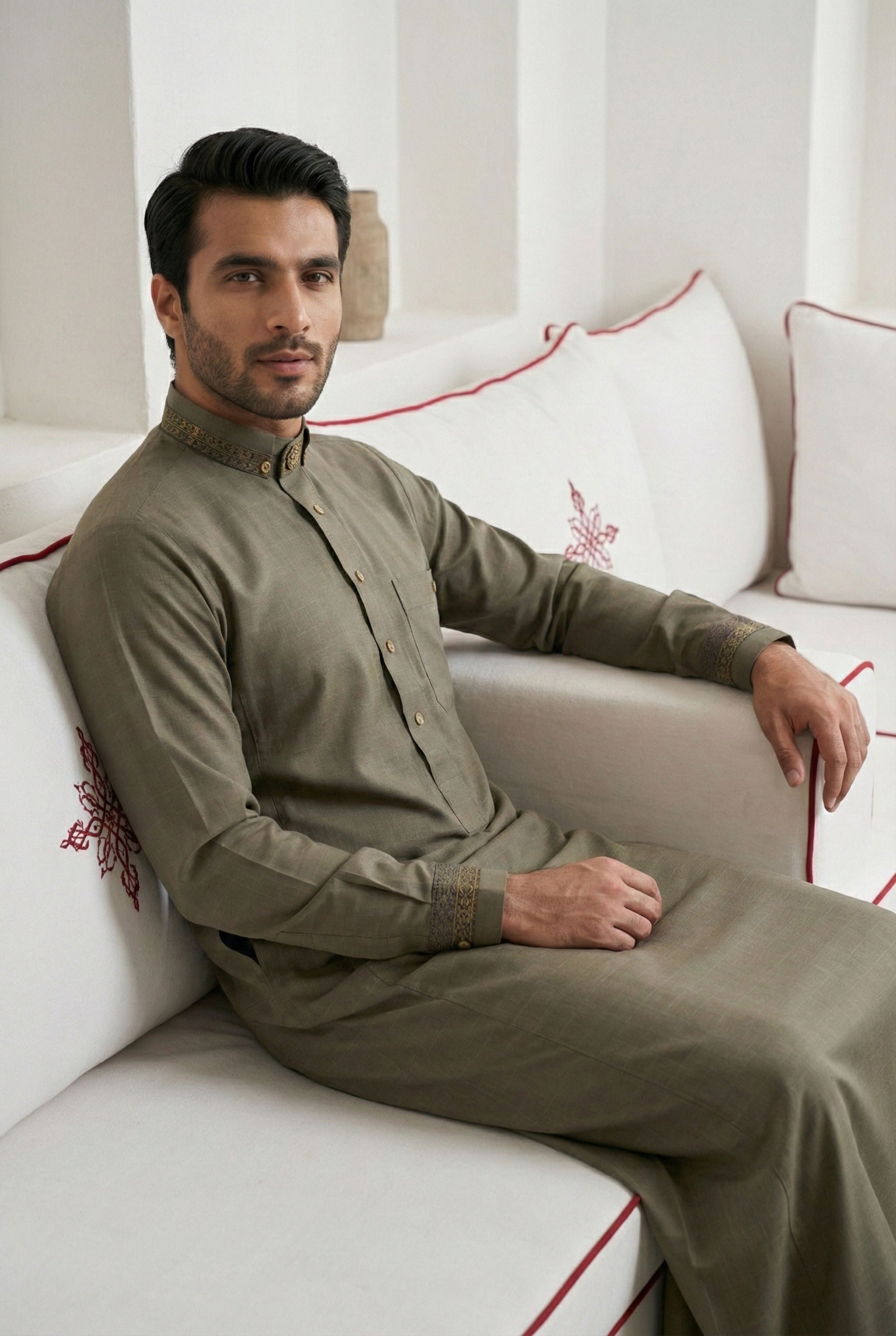 Platinum Khaki Brown Thobe SC11
