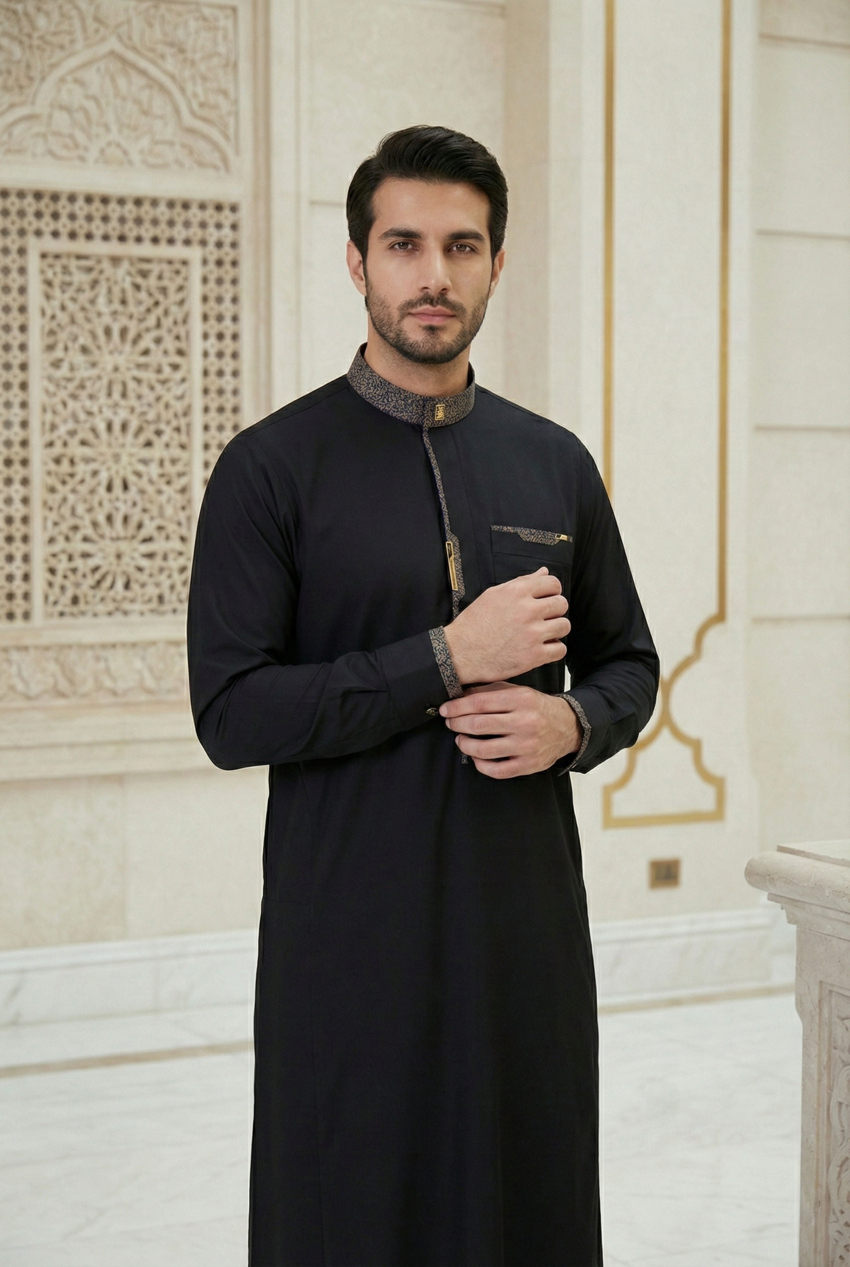 Platinum Black Calligraphic Thobe SC02