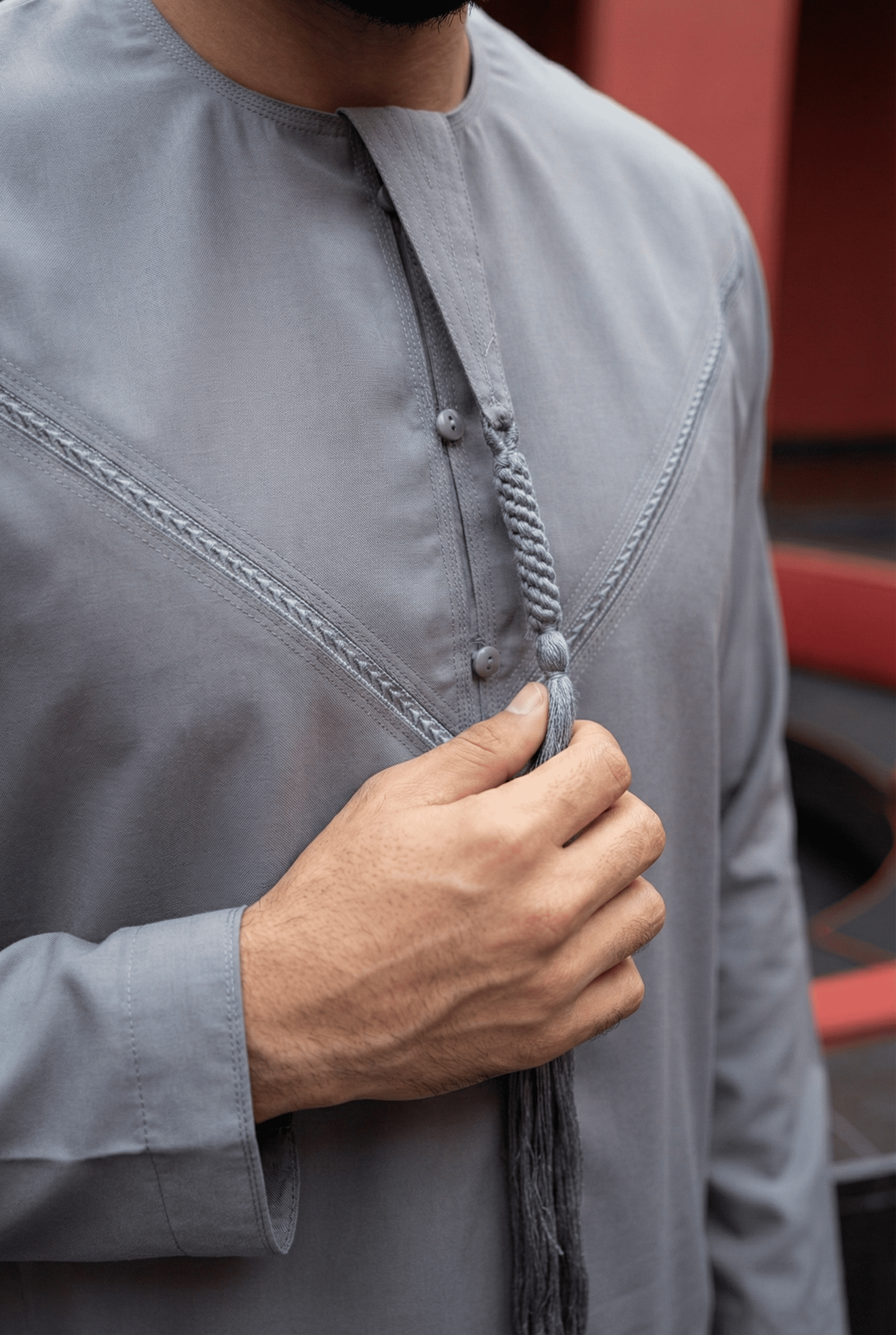 Emirati Graphite Grey Thobe PO06